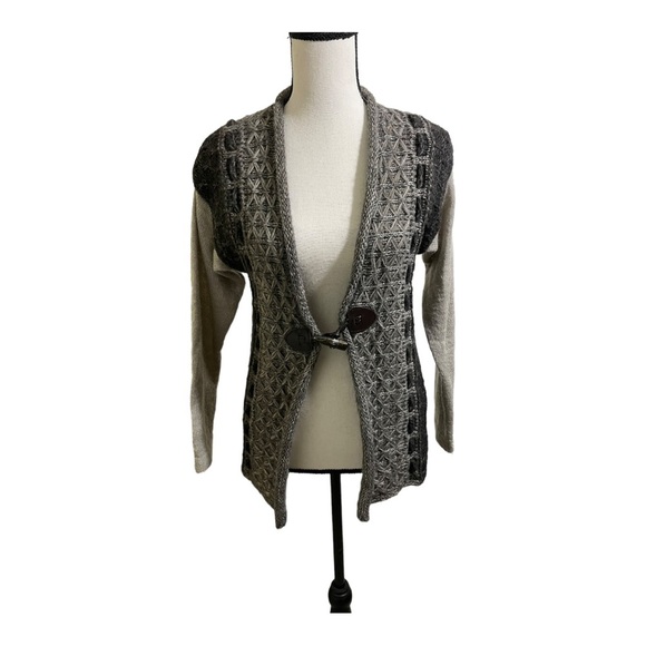 Vanity Italian womens cardigan knit mohair and wool blend. Size medium. … - Picture 5 of 14